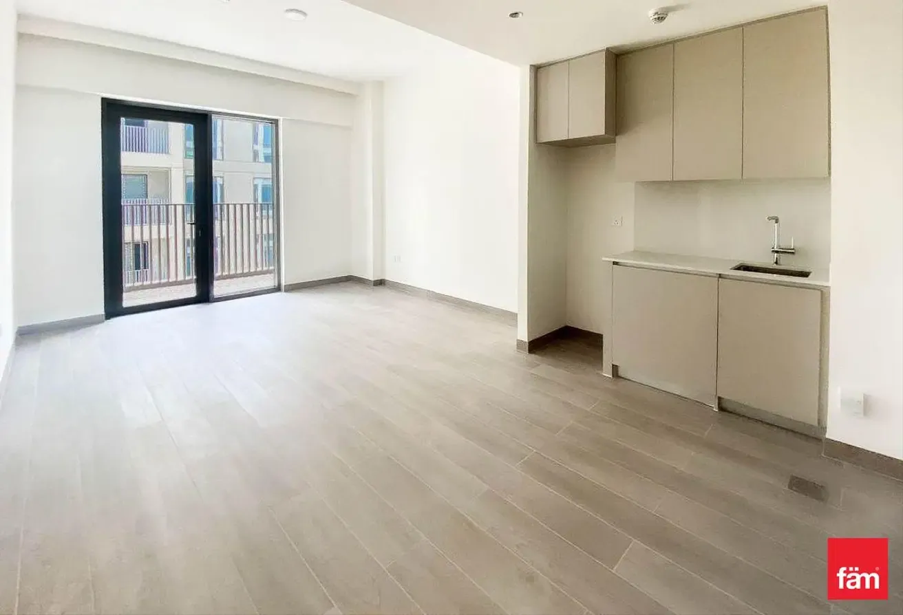 Flexible Cheques | Beach Access | High Floor