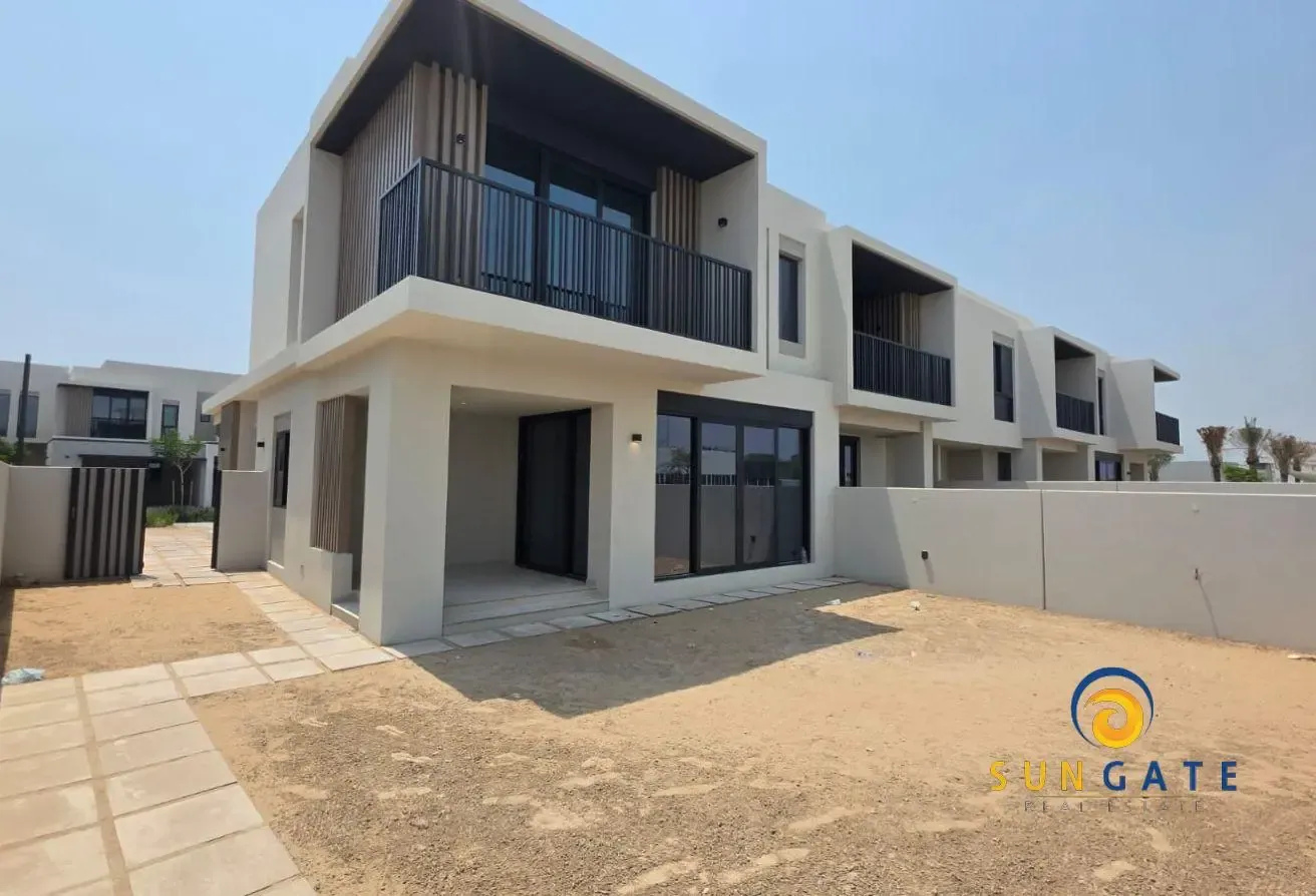 Corner Townhouse , Brand New , Next To The Hube