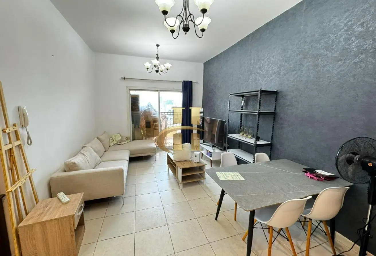 Fully furnished | Prime Location | Vacant