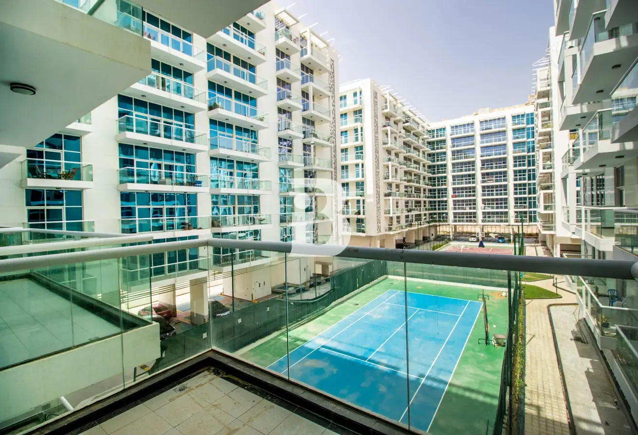 Bright and Beautiful | Vacant Until 14 Aug 2026