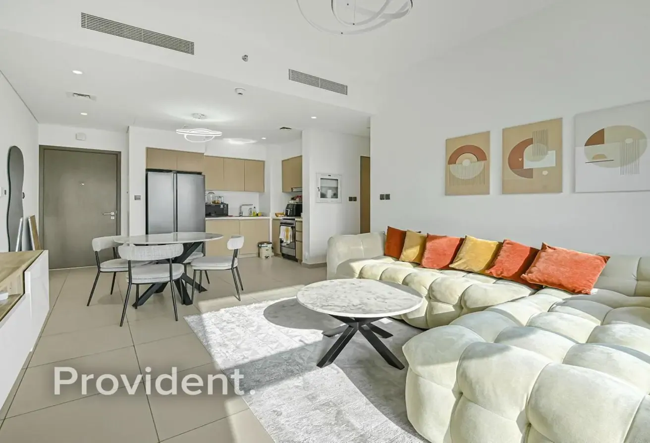 Elegant 2BR | Prime Downtown Location | City Views