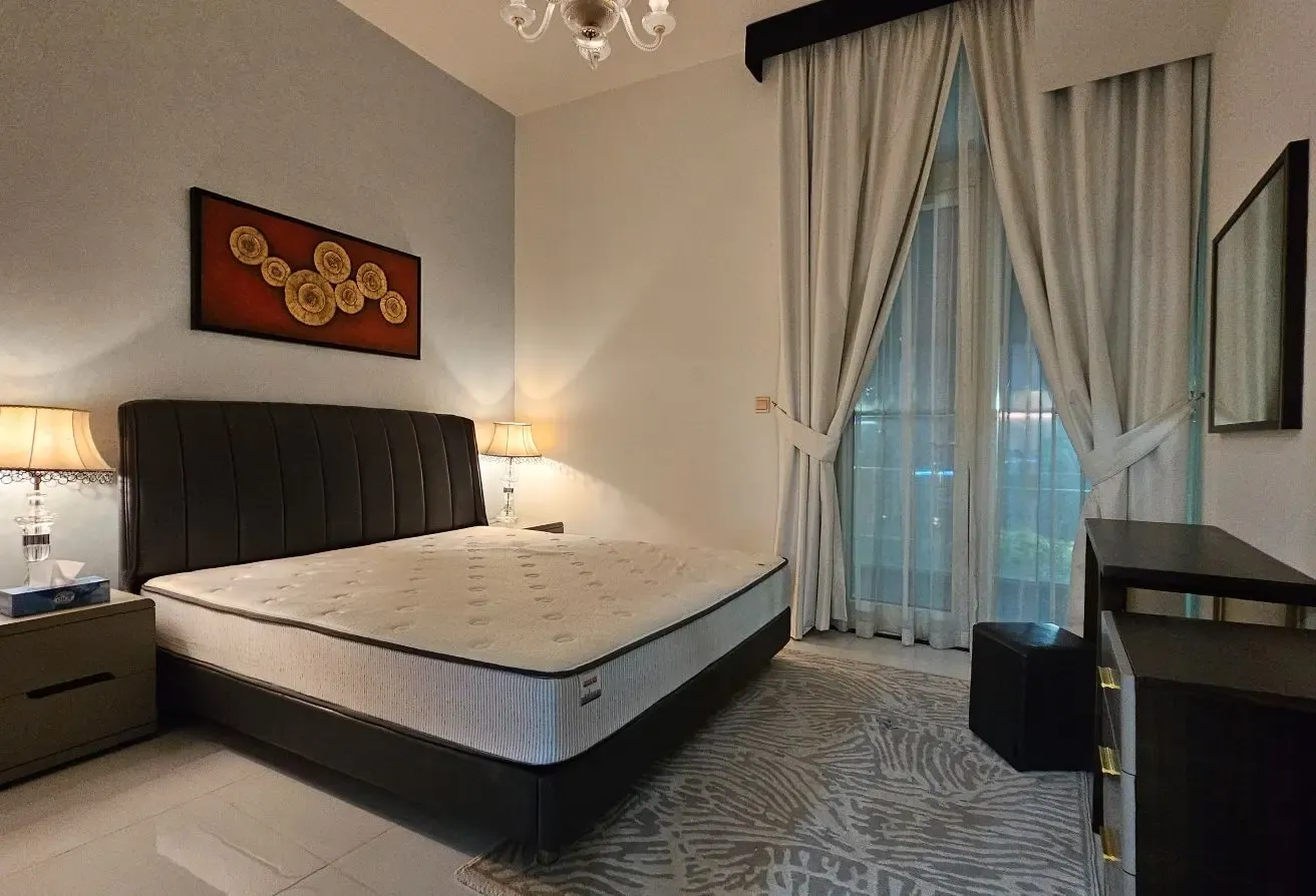 Convertible Unit | Spacious I Vacant