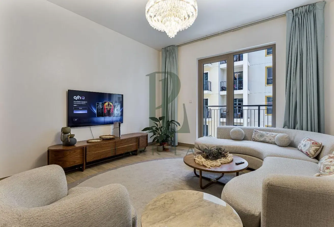 FULLY FURNISHED | DIRECT BEACH ACCESS | MODERN 1BR
