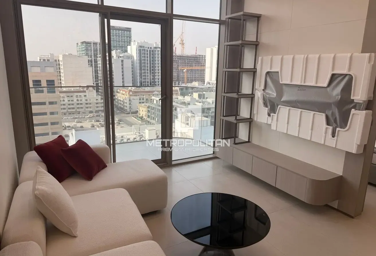Brand New Unit | Fully Furnished | Upgraded