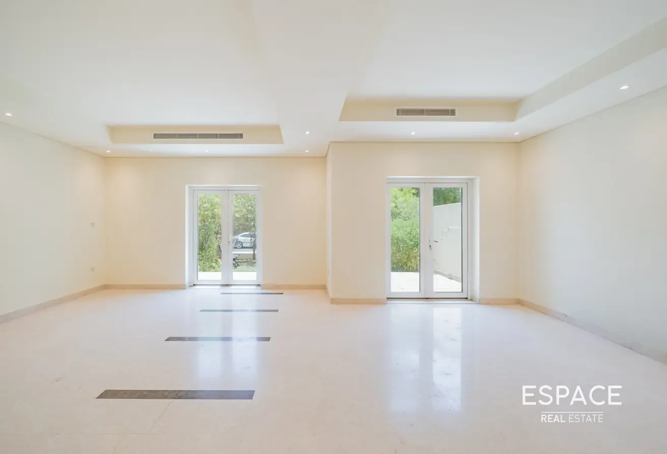 Spacious 3 Bedrooms | Vastu | Phase 2