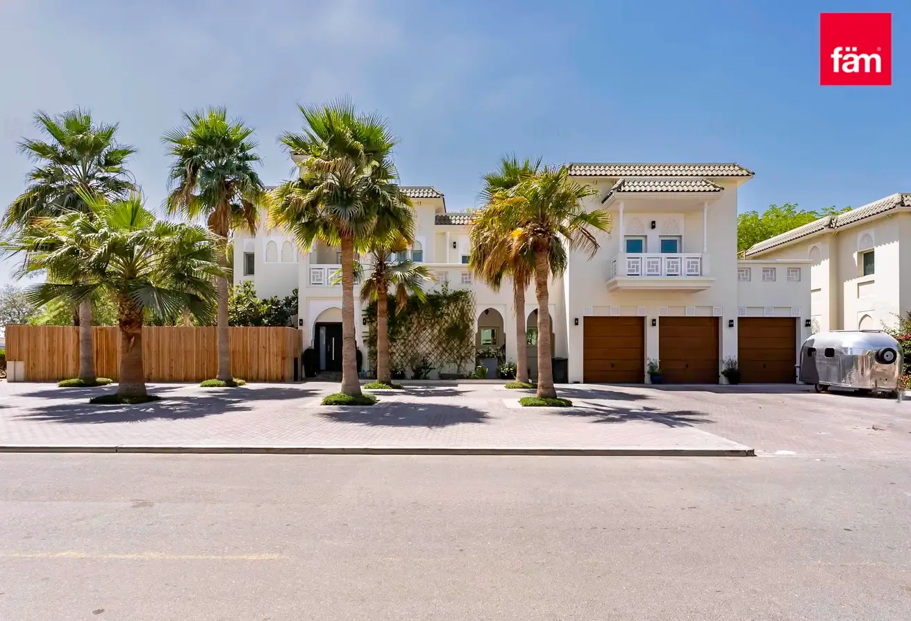 6BR Villa | Extended | Huge Plot