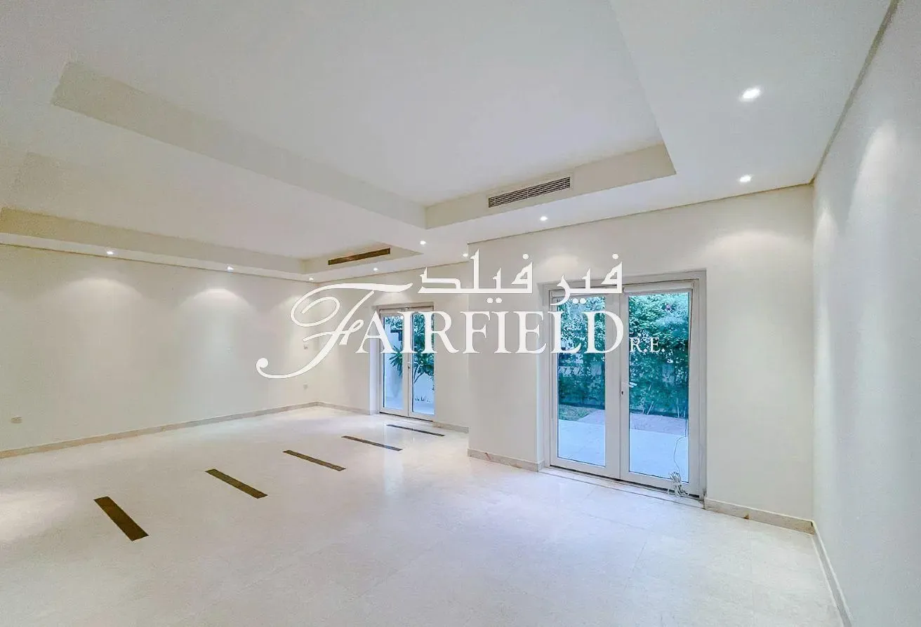 Vacant | Well Maintained | Landscaped