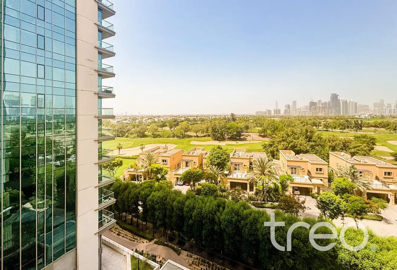 Great Condition | Vacant | Golf Course View