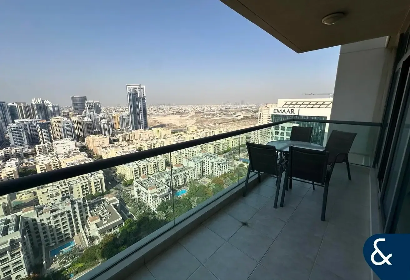 Canal Views | Balcony | Vacant On Transfer