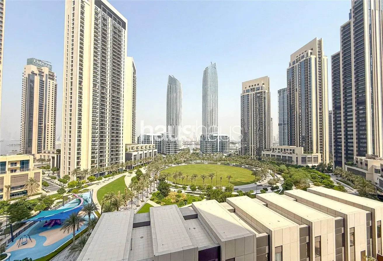 Full Park View | Modern | Vacant Soon