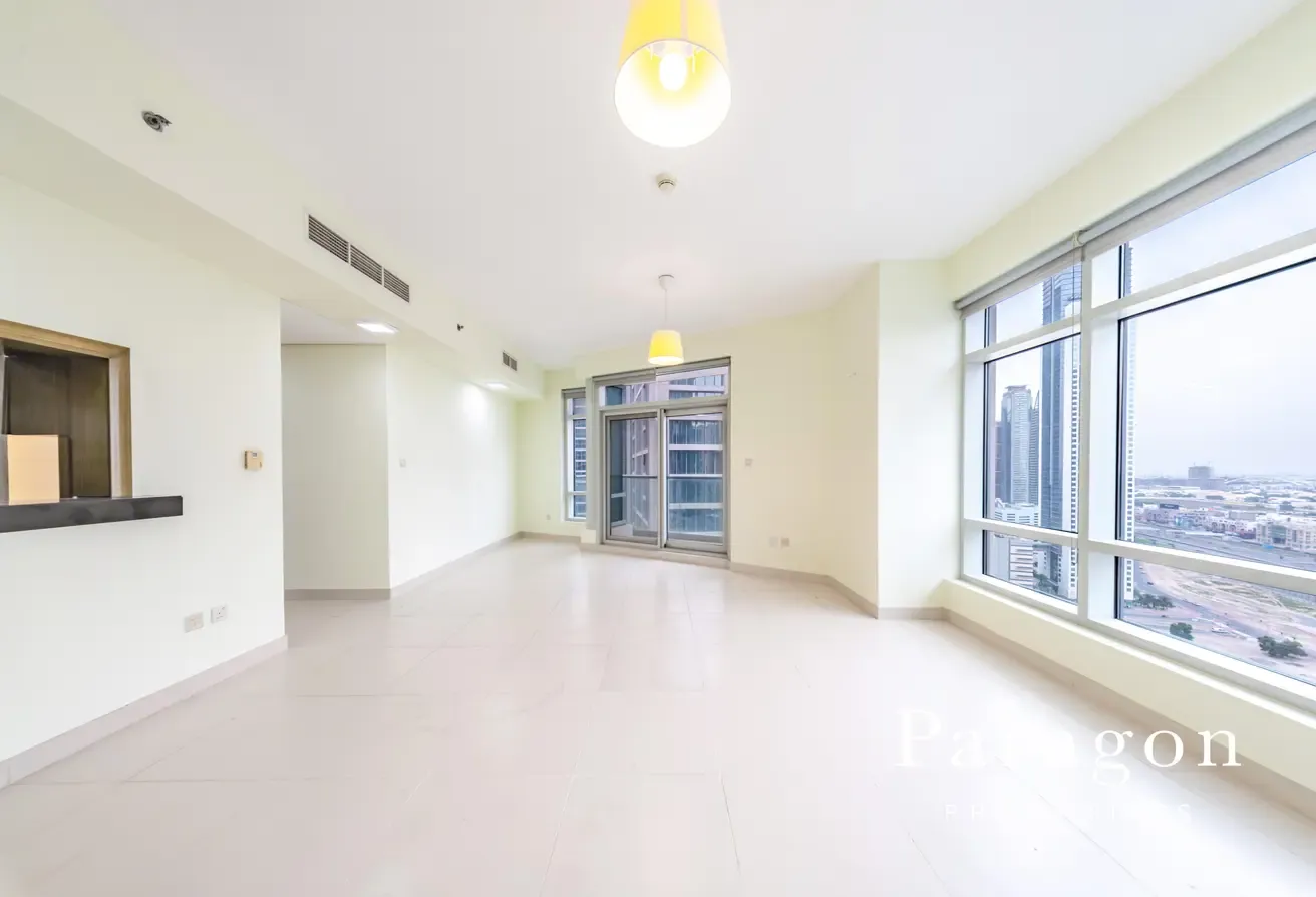 Unfurnished | Spacious Layout | Sea View