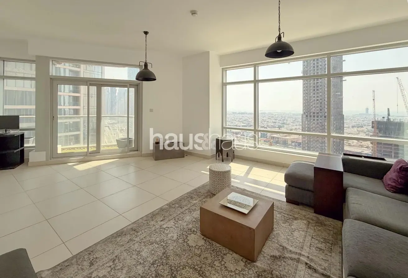 Boulevard Living | Unfurnished | High Floor