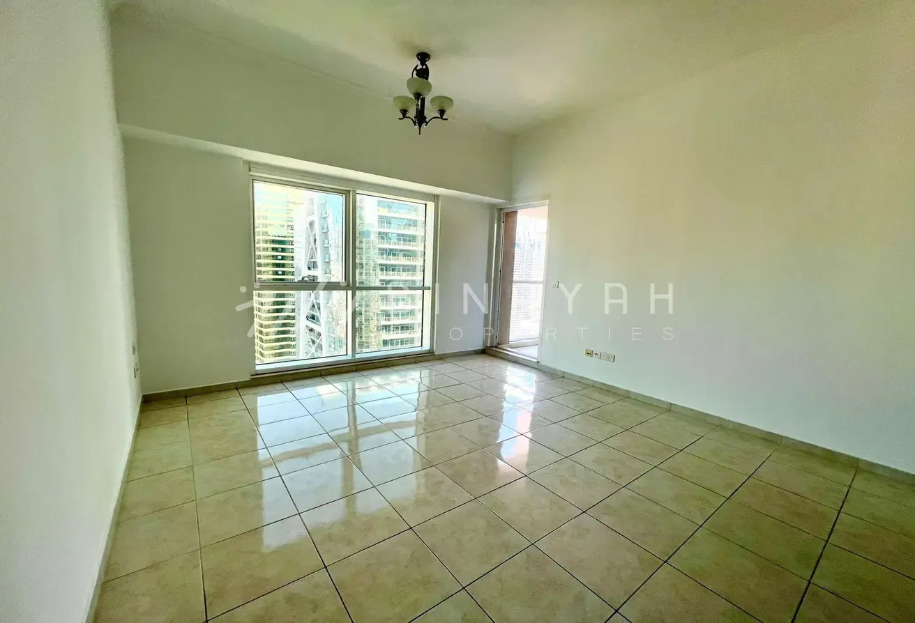 Spacious Layout | Next To Metro | Vacant