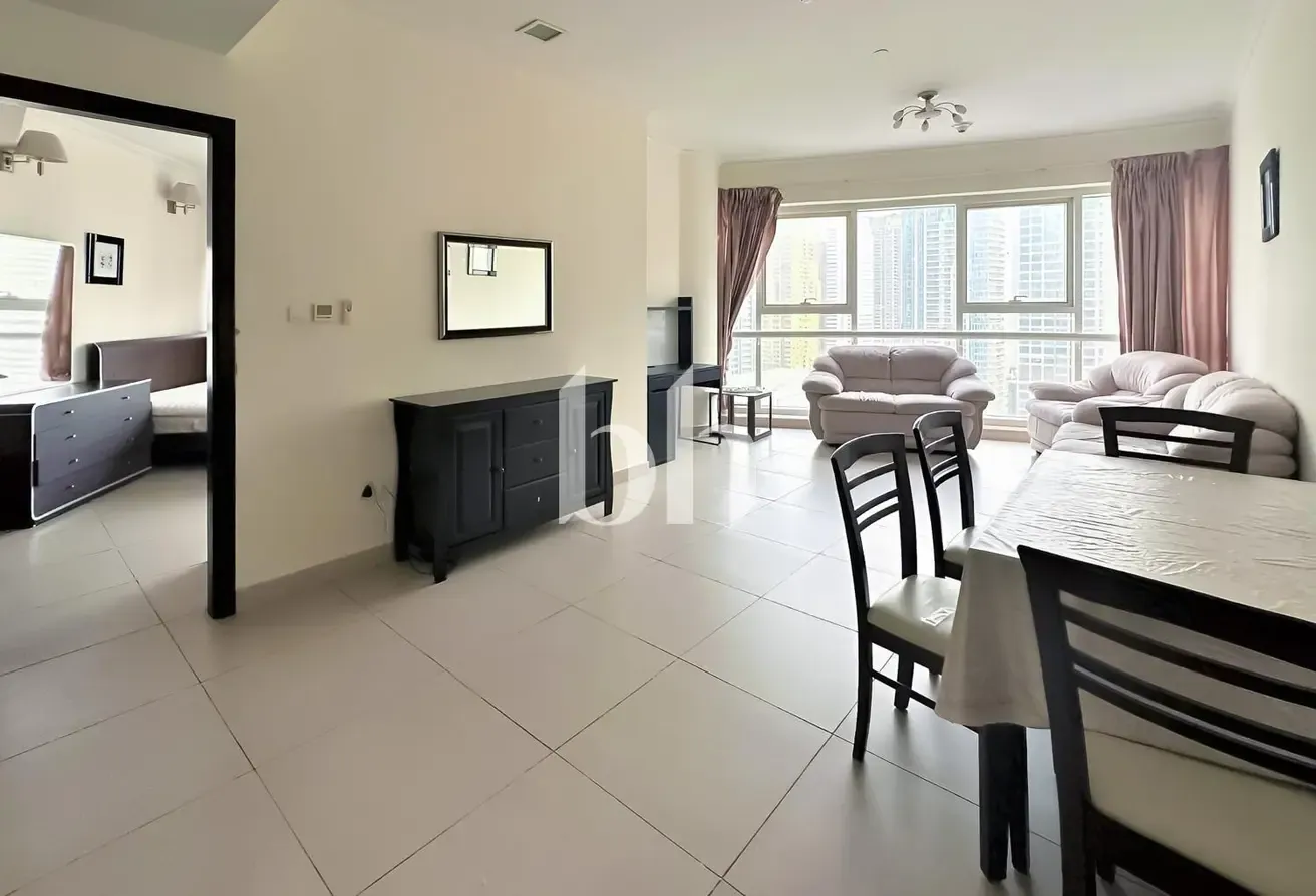 Furnished | Vacant | Close to Metro