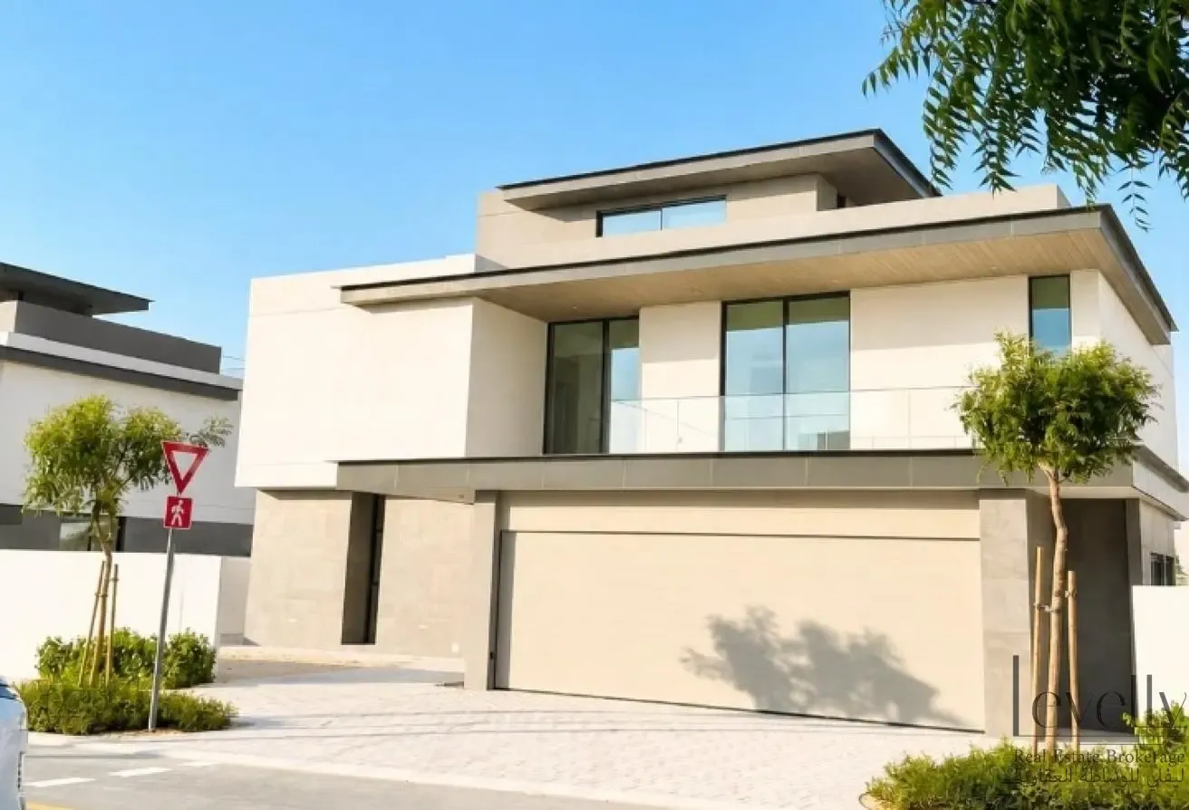 World-Class 4BR Villa | Large Plot |Private Garden