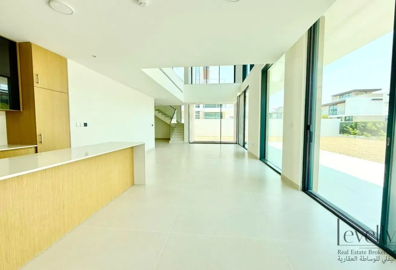 Elegant Family Villa | 4BR + Maid | Unfurnished