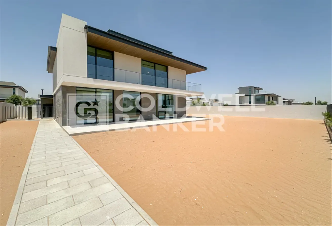 Corner End Unit | Big Plot | Brand New