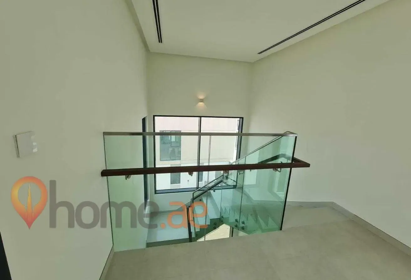 Luxury 4BR Villa | Roof Terrace | Prime Location