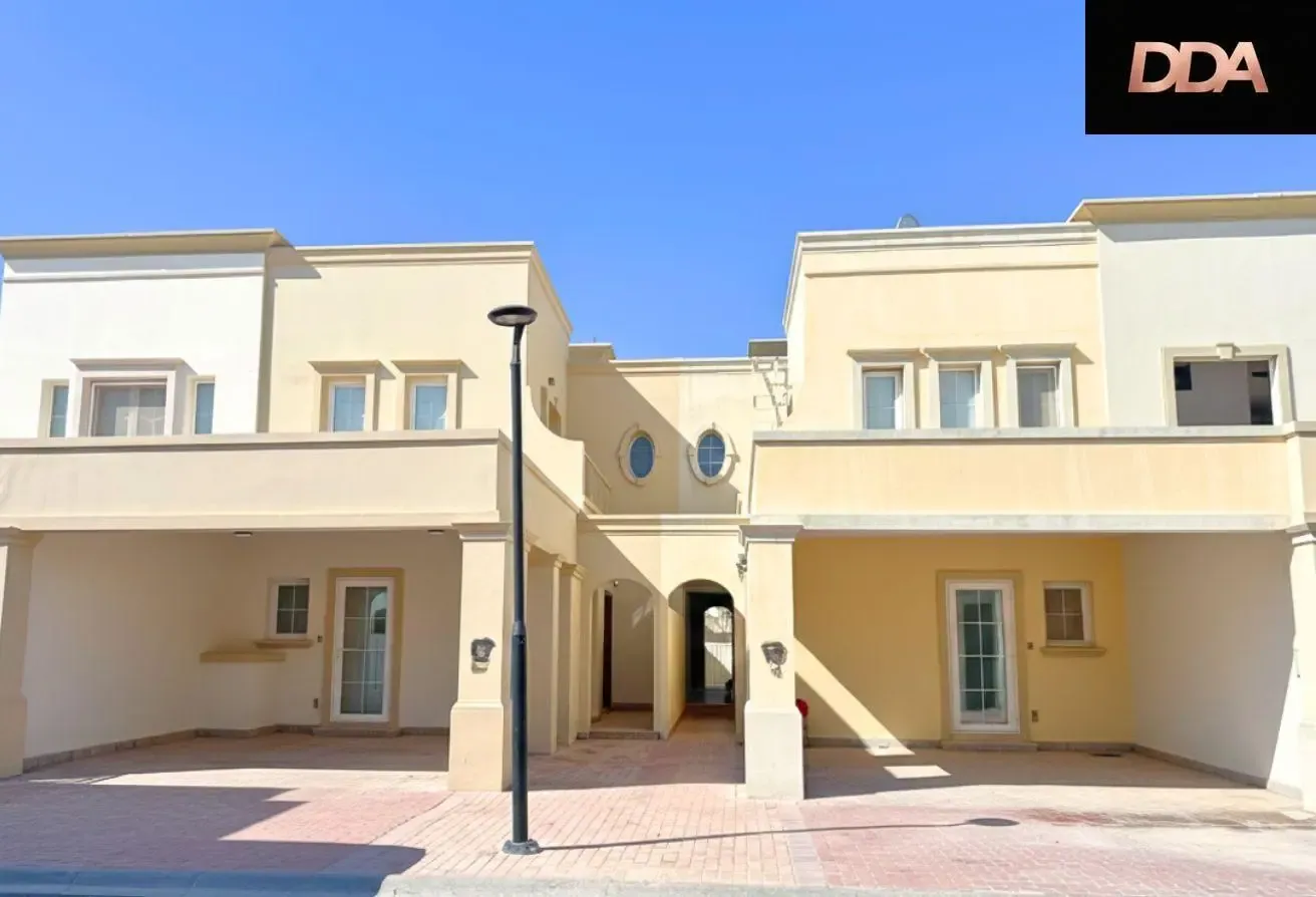 GENEROUS 2BR | TOWNHOUSE | MODERN FAMILY LIVING