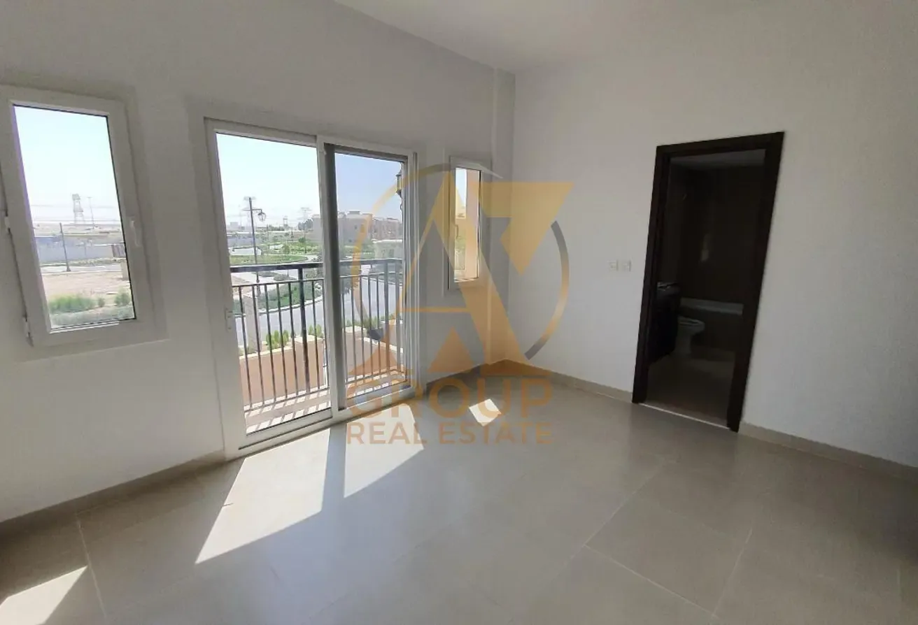 CALL FOR VIEW NOW 3 BED | NEAR POOL PARK | TYPE C | VACANT BEST RENT