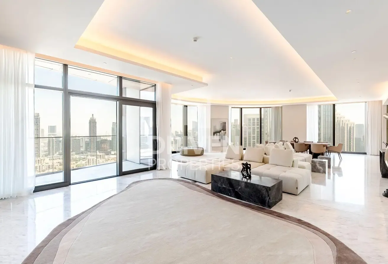 High Floor | Burj Khalifa View | Italian Furniture