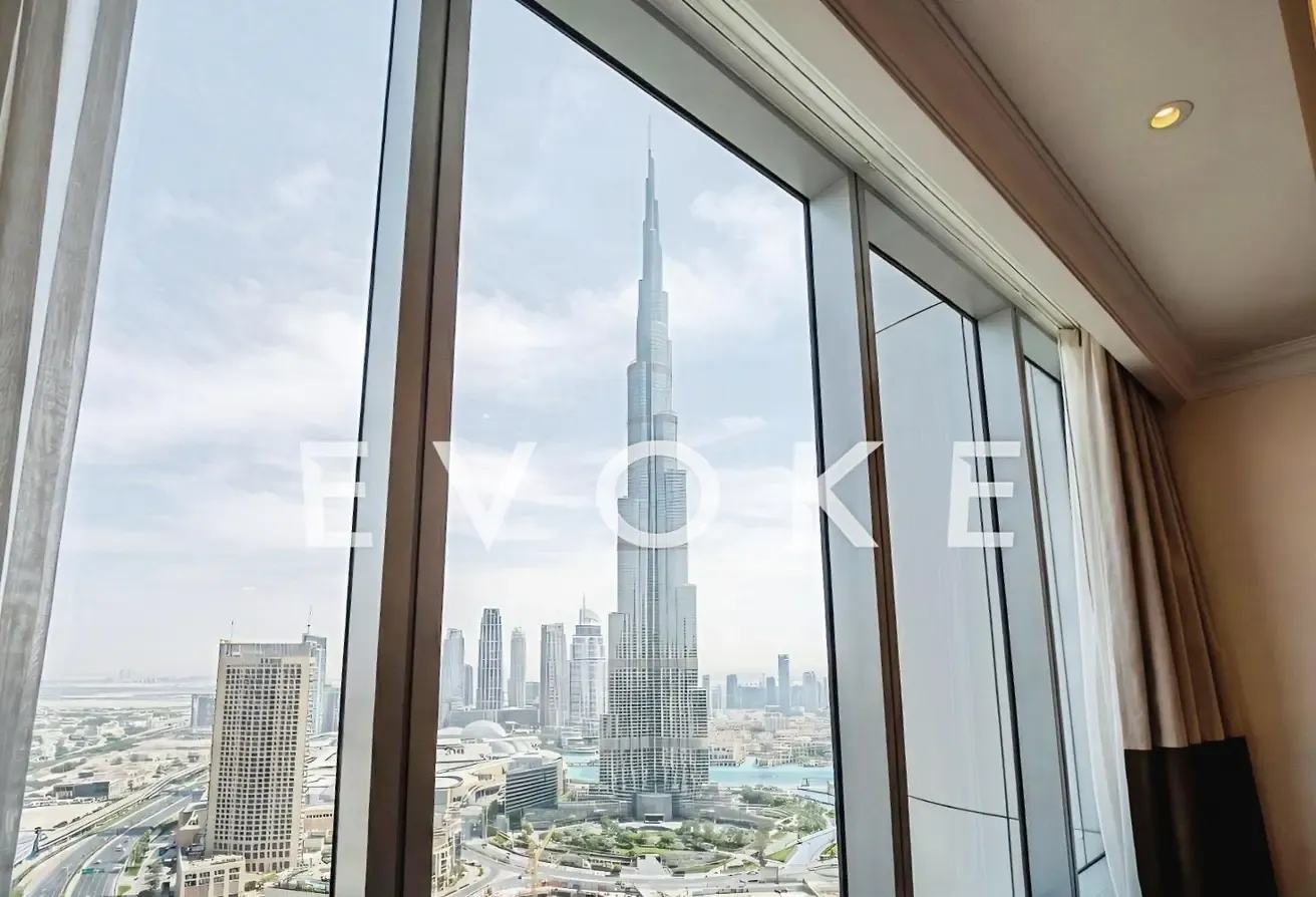 Burj Khalifa View | Luxurious 4 Bed | High Floor