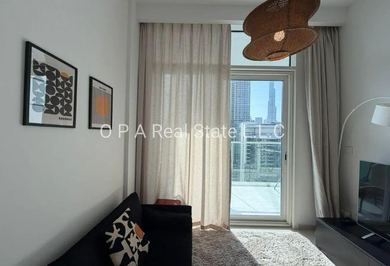 Fully Furnished - Close to Dubai Mall and Downtown