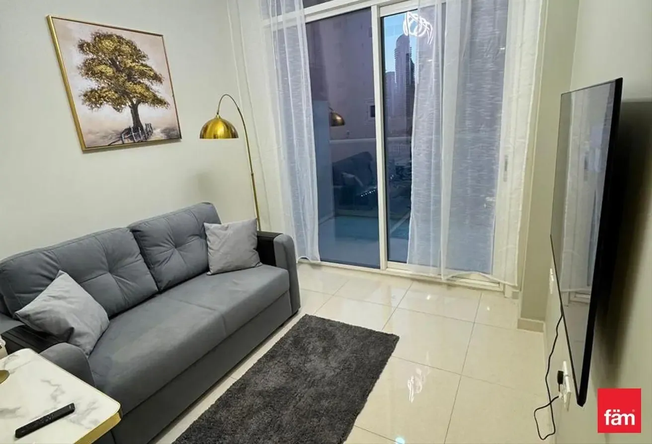 Spacious and Bright Home | Fully Furnished