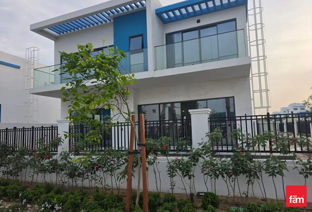 Single Row | Brand New | Prime Location