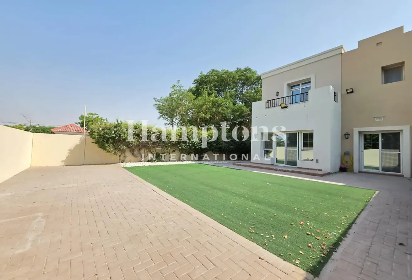 Bigger Corner Plot l By Lake, Tennis Court & Pool