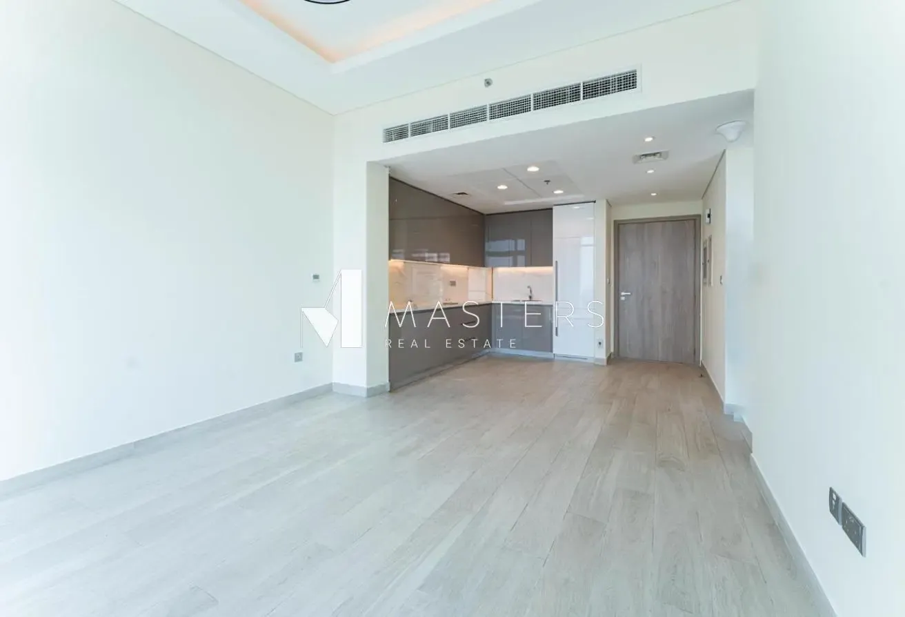 Modern 1BR | Vacant | Burj Khalifa View