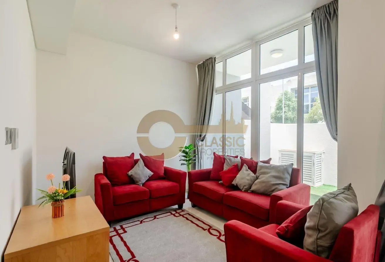 Furnished | Single Row Middle Unit | Ready to Move