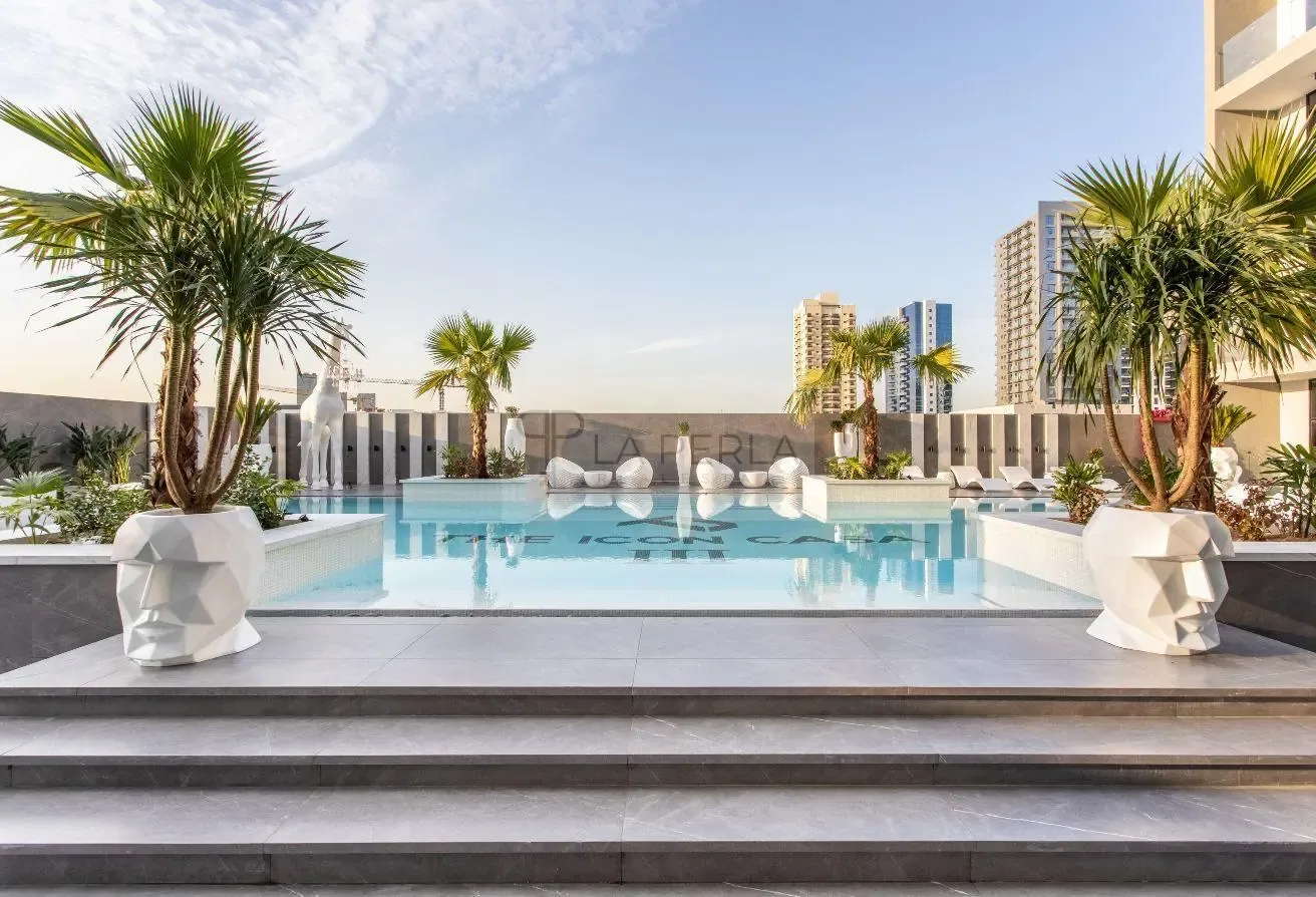 Spacious 1-BR | Modern Finishes | Free WiFi