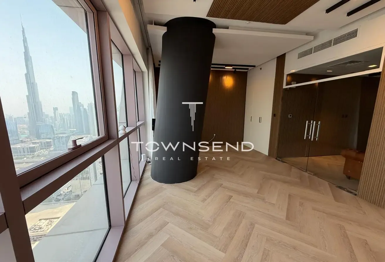 Burj Khalifa View | Renovated | Furnished