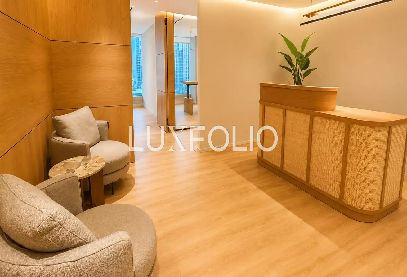 Luxury Fitout | SZR, Lake View | High Floor