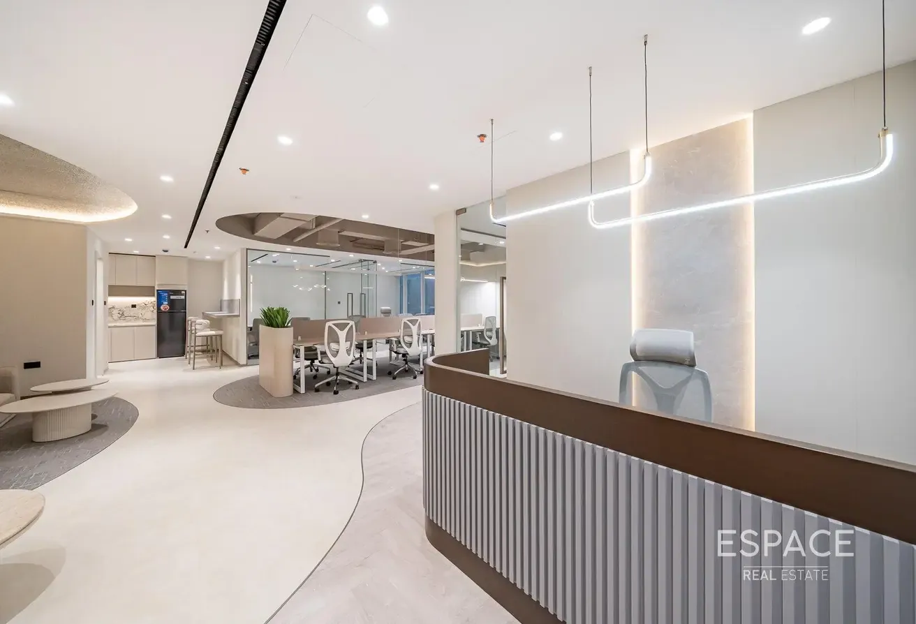 Grade A Tower| Luxury Fit Out |Near Metro
