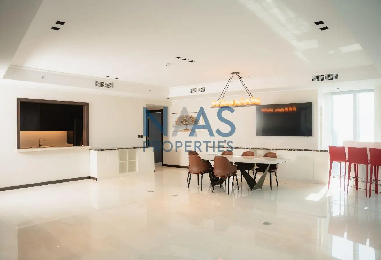 Luxury Penthouse | Prime Location | Investment