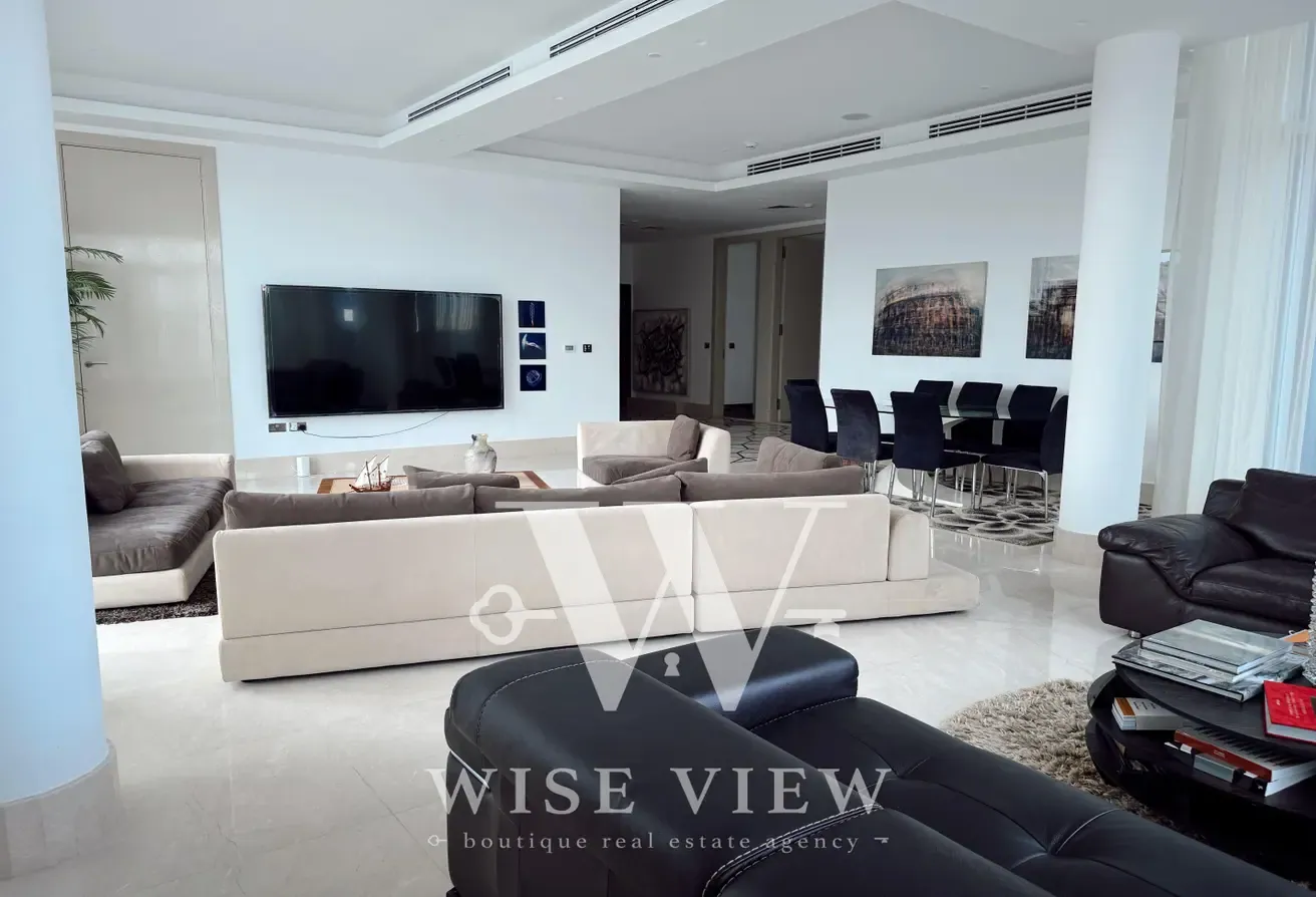 Upgraded Corner Penthouse | Beach | Private Pool