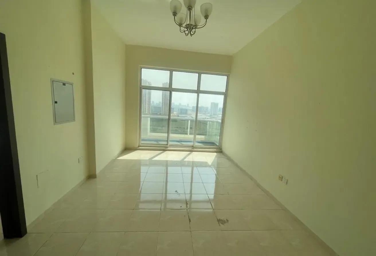 UNFURNISHED | PARTIAL LAKE VIEW | 2 BALCONY