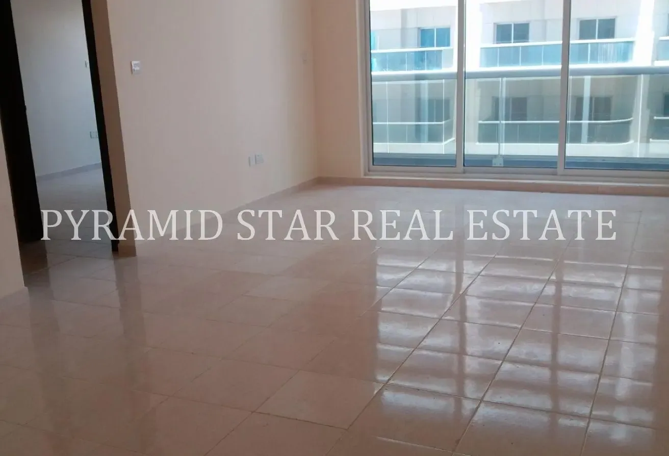 Prime Investment: 1-Bed Apartment in Champions Tow