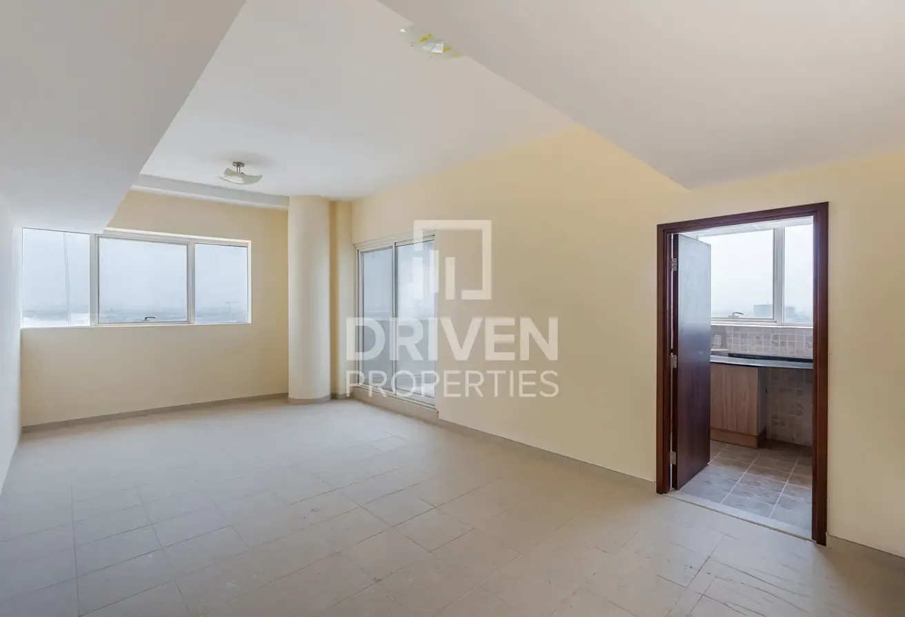 Burj Khalifa View | Maids Room | Spacious