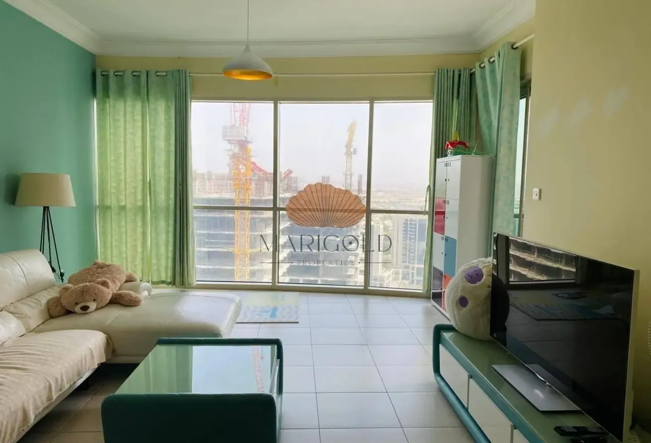 VACANT ON TRANSFER | HIGH FLOOR | WITH BALCONY