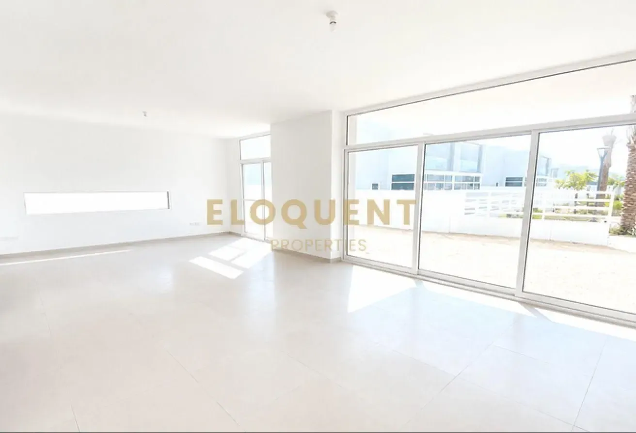 Vacant | Close To Amenities | Semi Detached