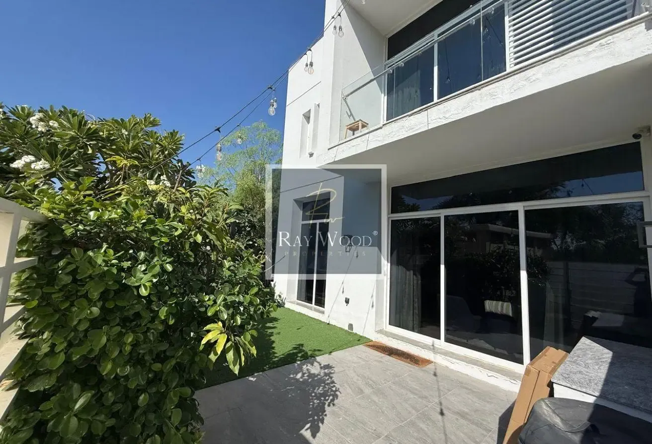 Corner Semi-detach | Green View | Vastu Compliant