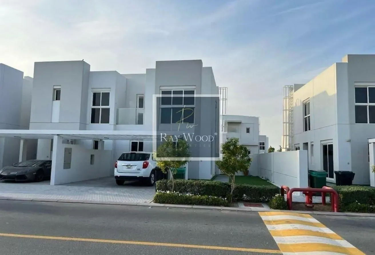 Type A| 4BR + Maid | Vacant | Prime Location