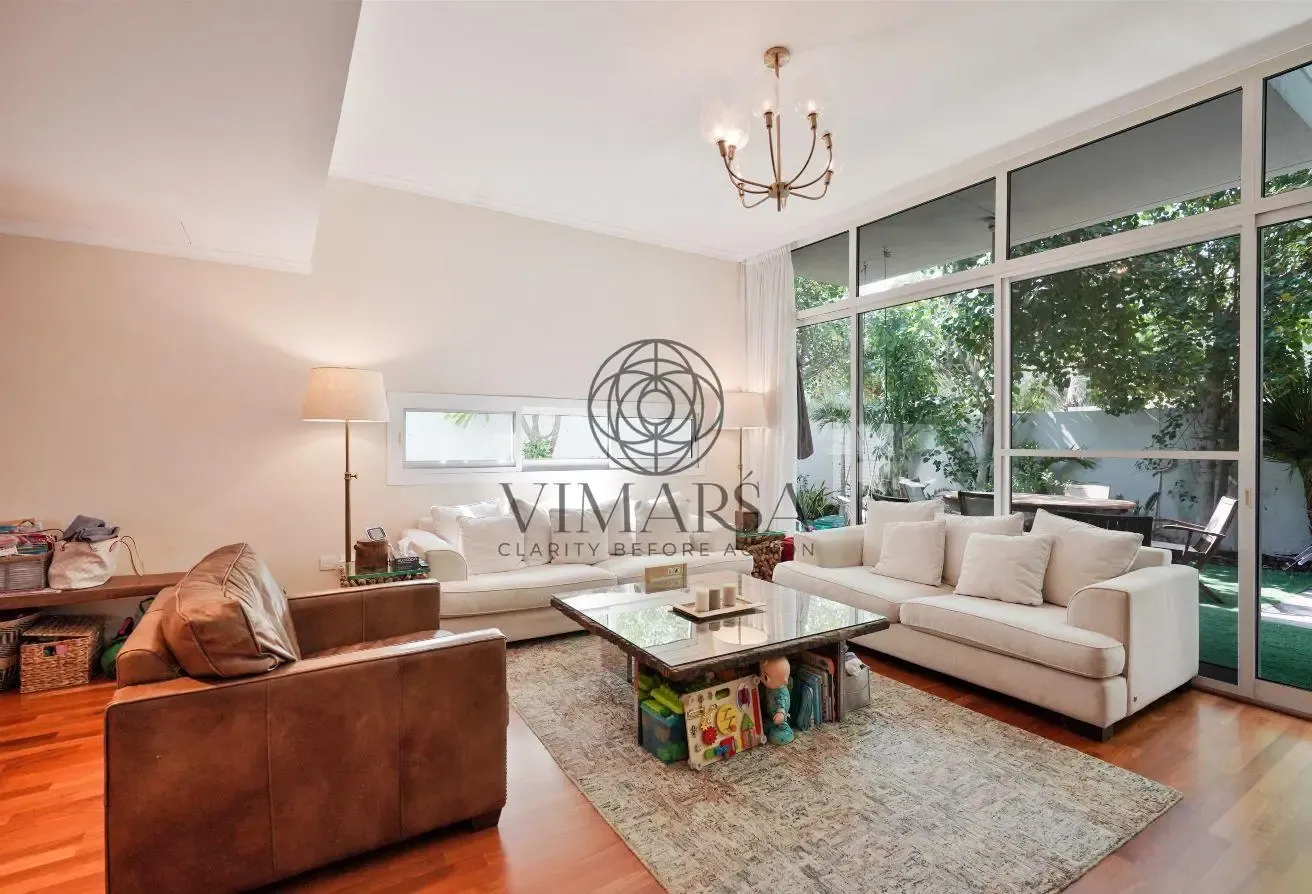 Upgraded | End Unit | Semi-Furnished