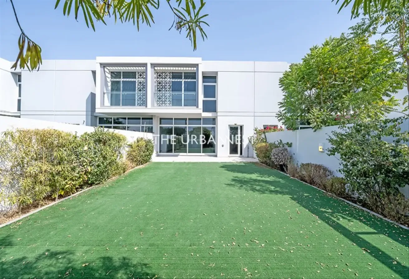 Vacant and Ready to Move In | 3 Bedroom Townhouse