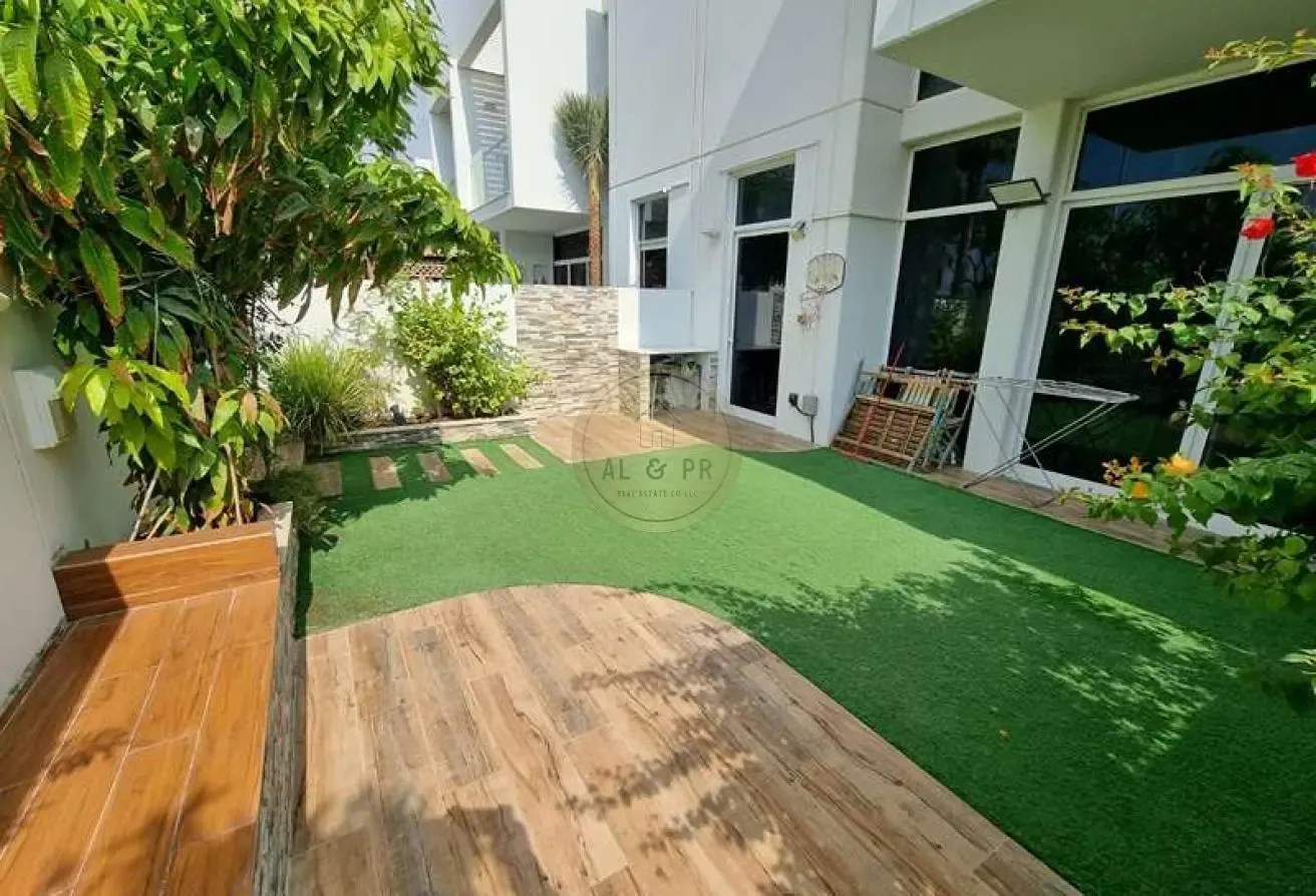 3 Bedroom Townhouse I Green View | Prime location