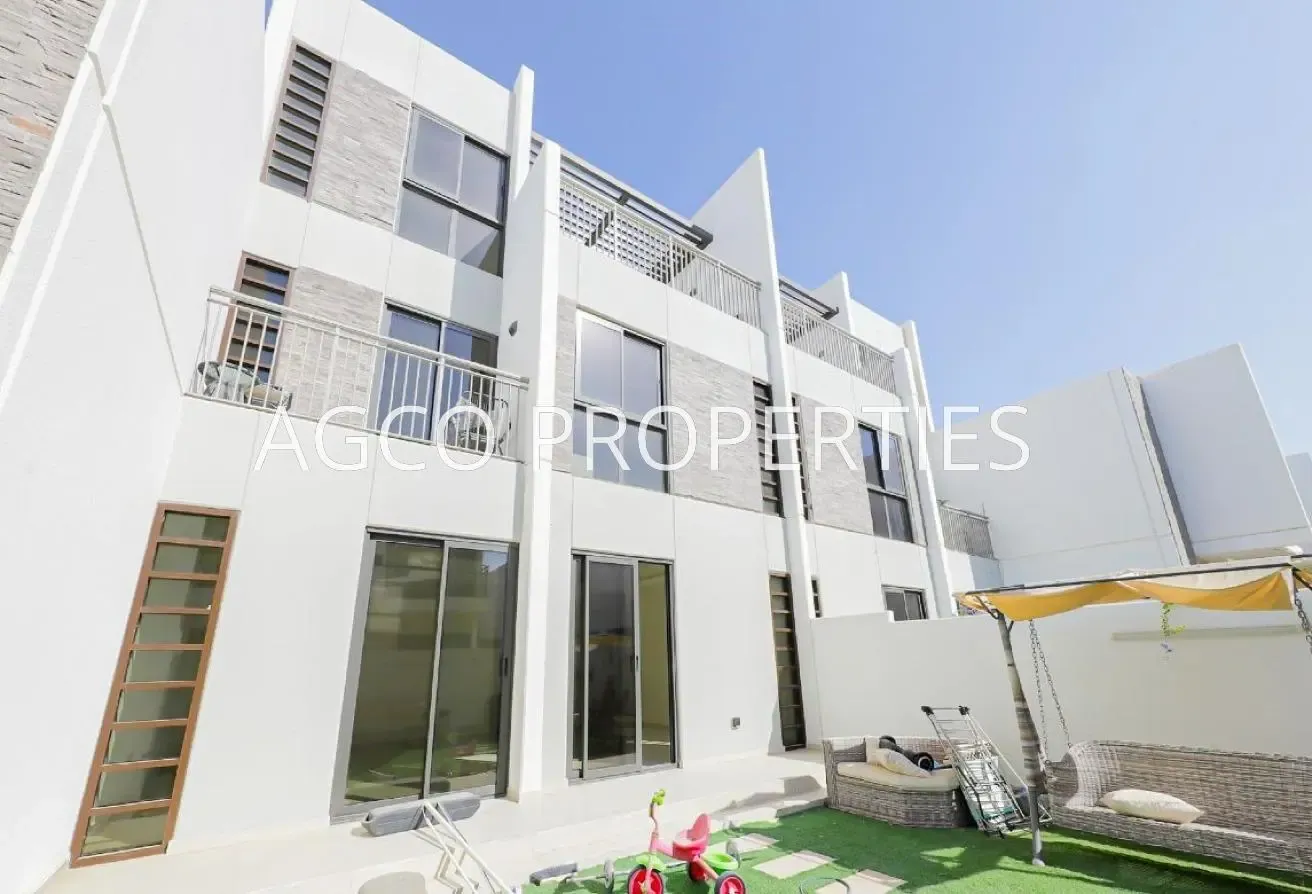 5+Maid | G+2 | Ready | Vacant soon