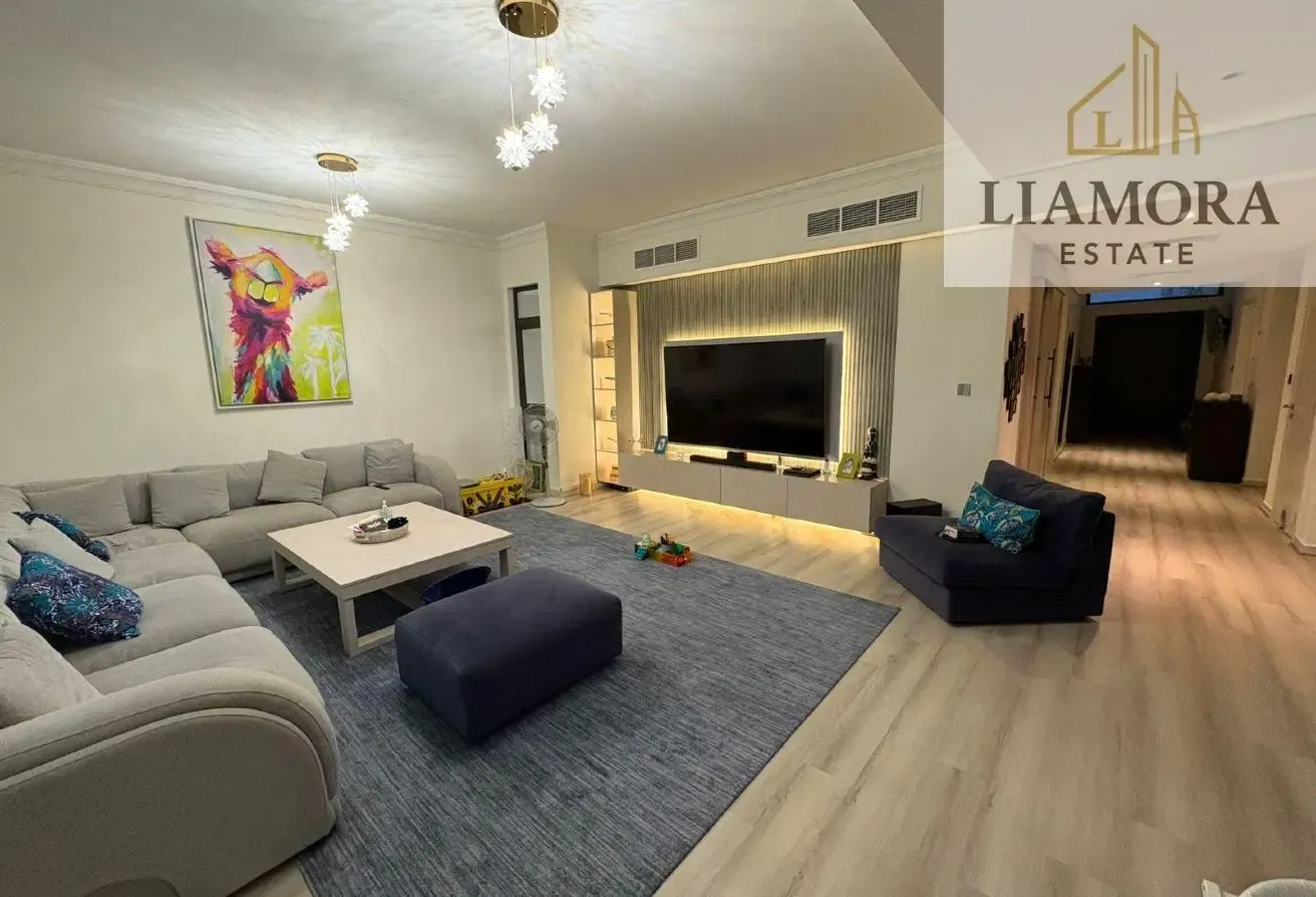 V3 I SINGLE ROW I UPGRADED VILLA I READY TO MOVE